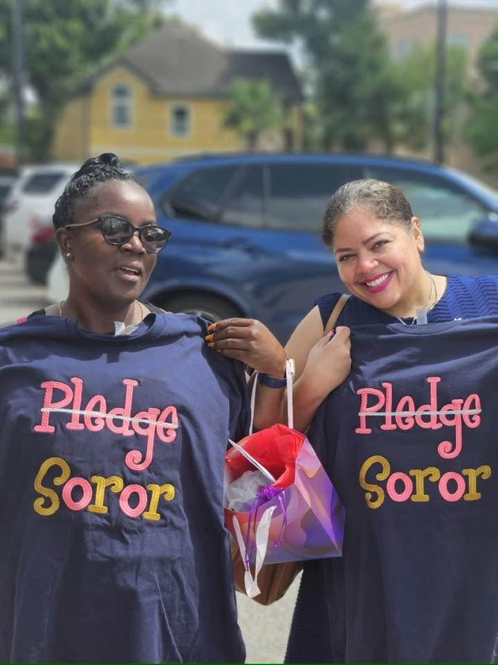 PLEDGE | SOROR SHIRT